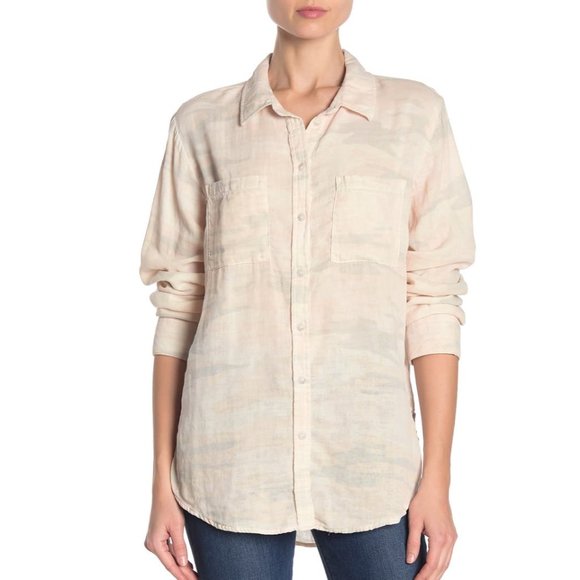 Sanctuary Tops - NWOT Sanctuary Favorite Boyfriend Shirt Camo Pink